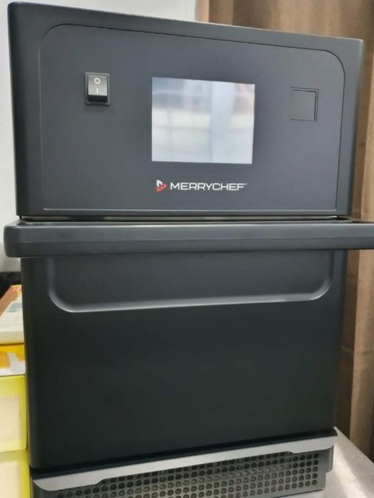 Lò nướng siêu tốc Merrychef E1S chi tiết