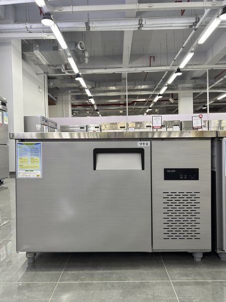 Tủ Bàn Làm Lạnh Dạng Công Nghiệp Dung Tích 260L Grand Woosung CWSM-120RT / 354147