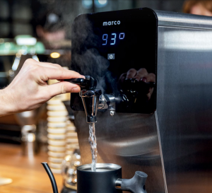 may-nuoc-nong-de-ban-marco-mt8-8-lit