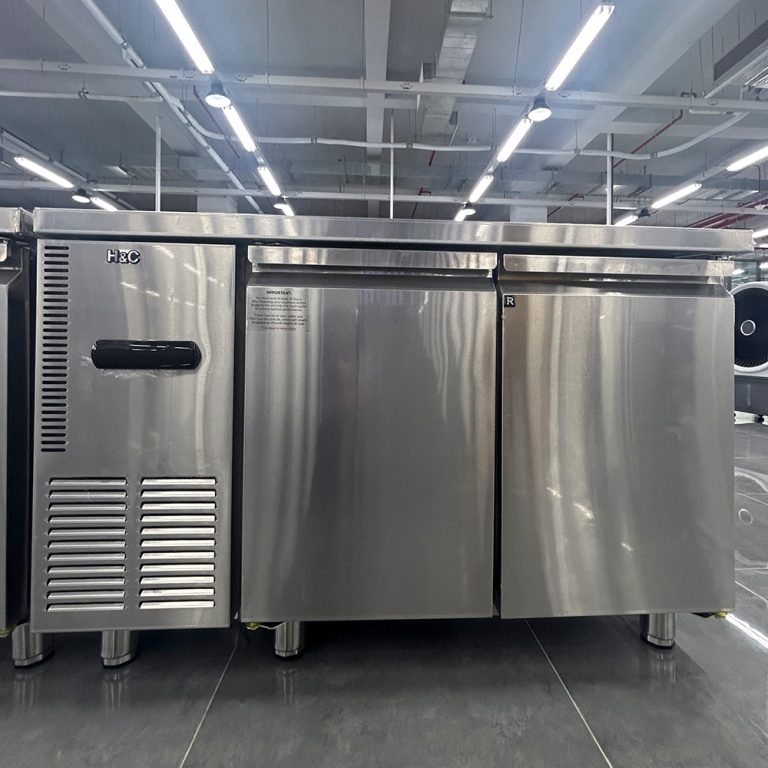 ban-mat-cong-nghiep-hc-czb0-25l2da